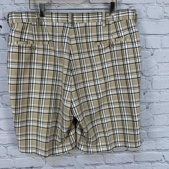 Haggar Men's Cool 18 Pro Straight Fit Flat Front Golf Short, Size W38, Tan Plaid - Picture 3 of 10